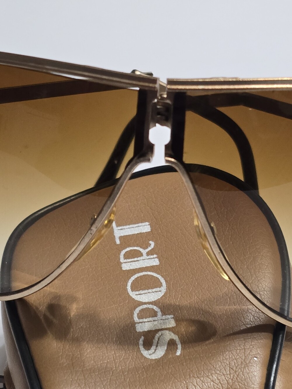 Vintage 80s Sport Brown Gradient Aviator Sunglasses - Picture 5 of 16